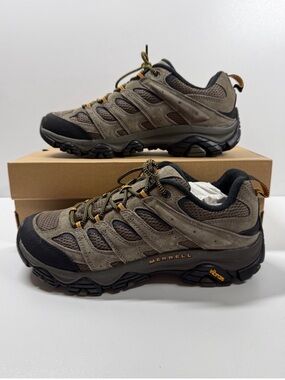 NIB • Men's Merrell Moab 3 Size: 9 In Walnut